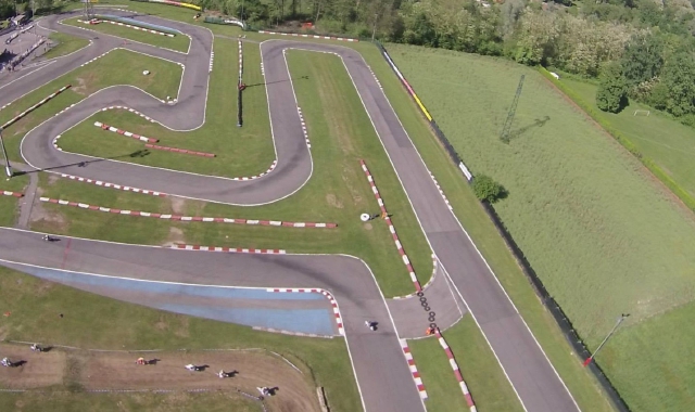 Cade in pista a Borgo Ticino, grave 43enne