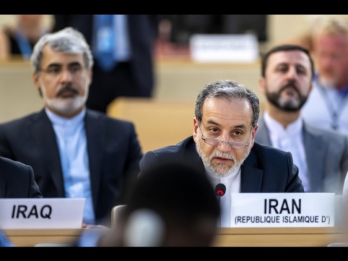 Cominciato alle 15:30 a Ginevra incontro europei con Iran