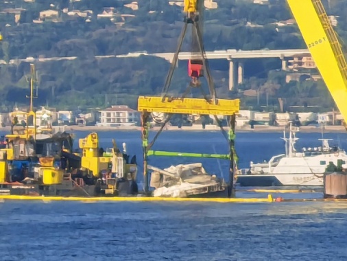 Bayesian sollevato dall'acqua