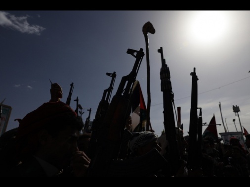 Houthi, se Usa attaccano l'Iran missili contro navi americane