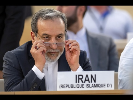 Iran a Gb e Ue, 'negoziato distrutto da Usa e Israele'