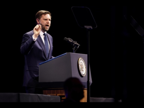 Vance, 'abbiamo ritardato notevolmente programma Iran'