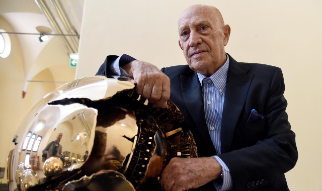 Morto Arnaldo Pomodoro, scultore amato in tutto il mondo