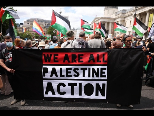 Gb dichiara fuori legge gruppo pro-pal dopo blitz in base