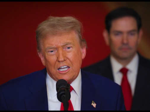 Trump, tenete bassi prezzi petrolio, non fate gioco nemico