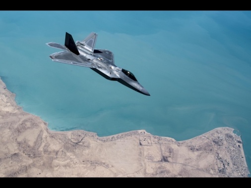 In Qatar 10 militari italiani, 'sono al sicuro altrove'