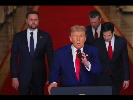 Trump annuncia, tra 6 ore cessate il fuoco tra Israele e Iran