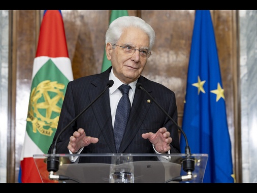 Mattarella, in alcune realtà le istituzioni lontane da periferie
