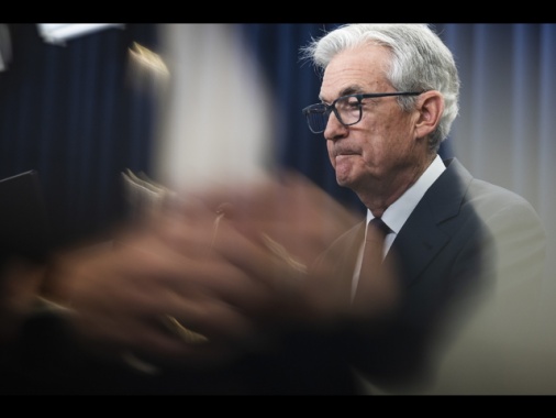 Powell, economia solida, inflazione scesa ma resta sopra target