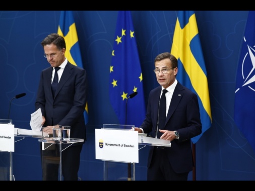 Svezia, 'accordo alla Nato sul 5% non è scontato'