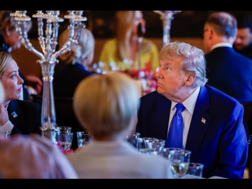 Trump attacca Cnn e Nyt: 'Siti nucleari in Iran distrutti'