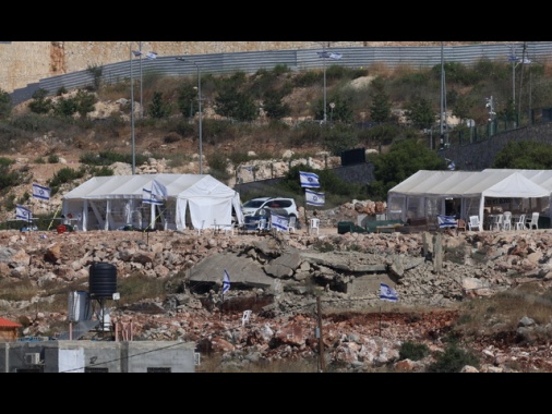 'Attacco dei coloni in Cisgiordania, 3 palestinesi uccisi'