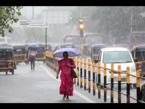 India, allerta arancione per piogge monsoniche in Kerala
