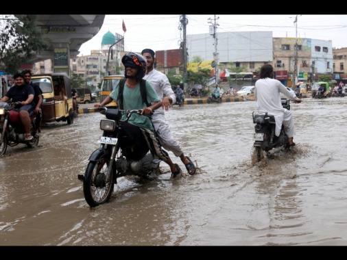Pakistan, almeno 48 morti per le piogge monsoniche