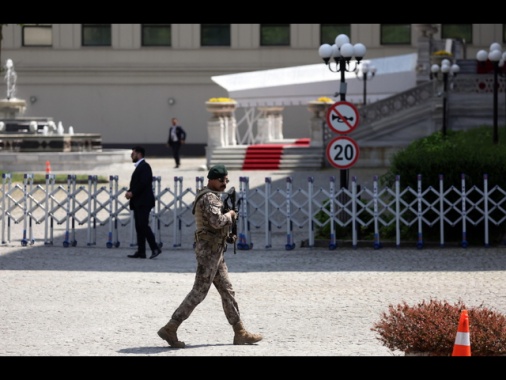 Assaltata la sede di un settimanale satirico a Istanbul