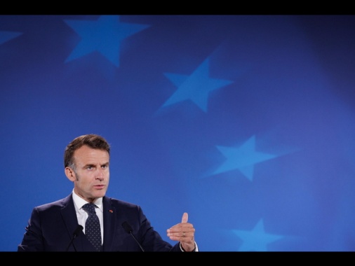 Macron a Putin, 'appello a tregua e negoziati con Ucraina'