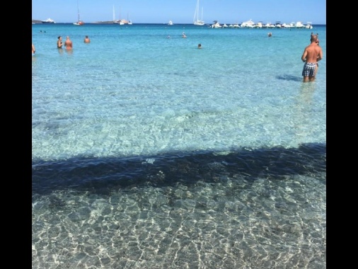 Malore per il caldo in spiaggia, due morti in Sardegna