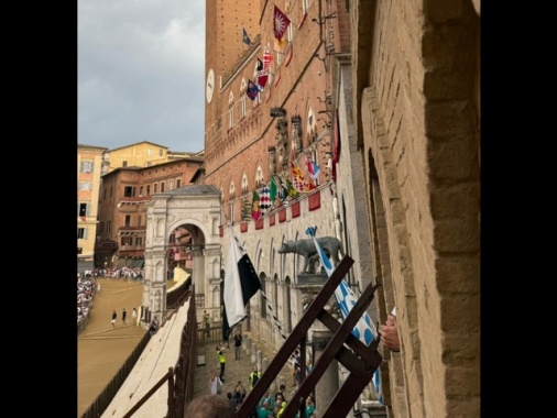 Il Palio di Siena rinviato a causa della pioggia
