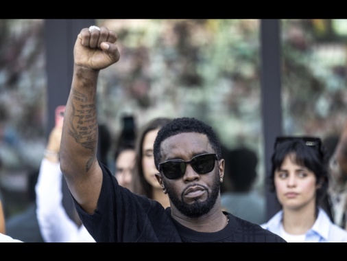 Giudice scioglie la riserva, Sean Combs resta in carcere