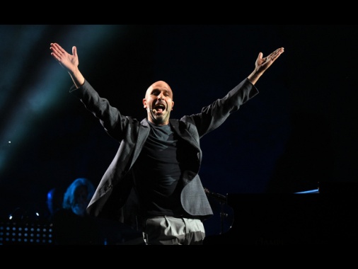 'Buen Camino', il nuovo film di Checco Zalone a Natale al cinema