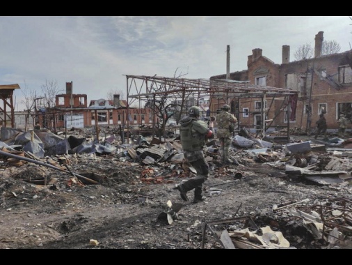 Governatore, vice capo della Marina russa ucciso nel Kursk