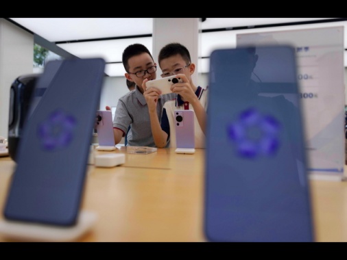 Il Portogallo proibisce i cellulari nelle scuole primarie