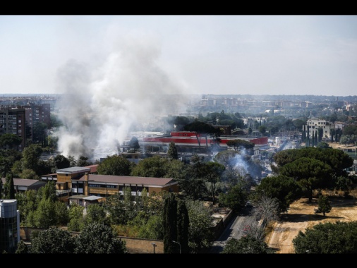 Il Papa, prego per le persone coinvolte in esplosione a Roma