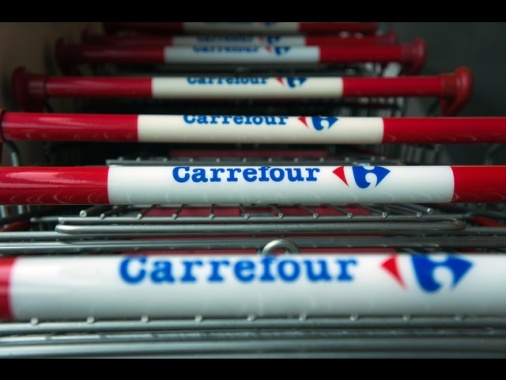 Carrefour, 175 esuberi nella sede centrale di Milano