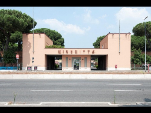 Giuli, 'abbiamo tolto l'Urss da Cinecittà'