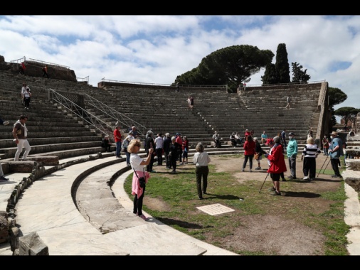 Giuli, 'candideremo Ostia Antica a patrimonio Unesco'