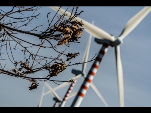 Raid in cantiere eolico, '50 incappucciati con coltelli'