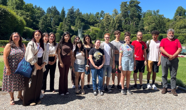 I sedici giovani con l’assessore Malerba