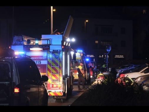 Crolla tetto di un ristorante, sette feriti, grave una ragazza