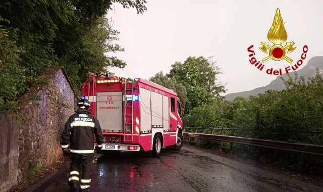 Maltempo nel Varesotto, oltre 30 interventi per i vigili del fuoco