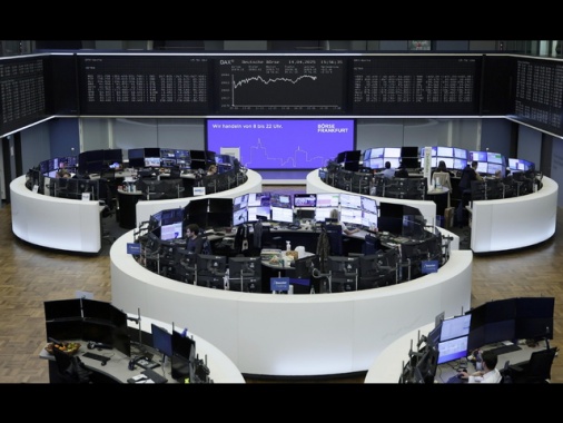 Borsa: l'Europa apre in rialzo con il rinvio sui dazi