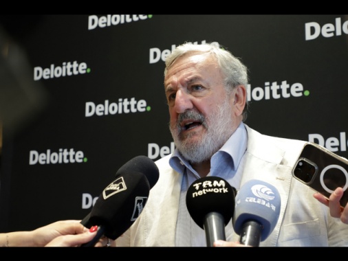 Emiliano, escludo categoricamente intesa per ex Ilva oggi