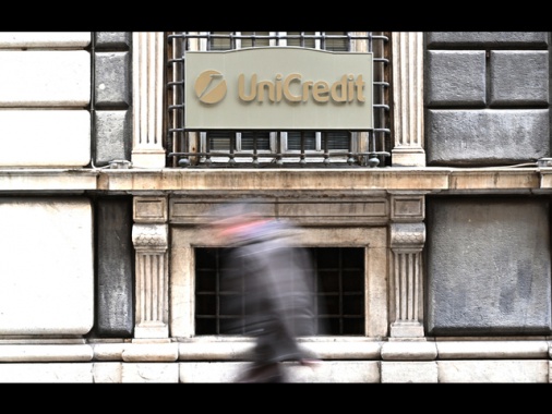 In Borsa scatto Unicredit e Bpm, su rumor intervento Ue