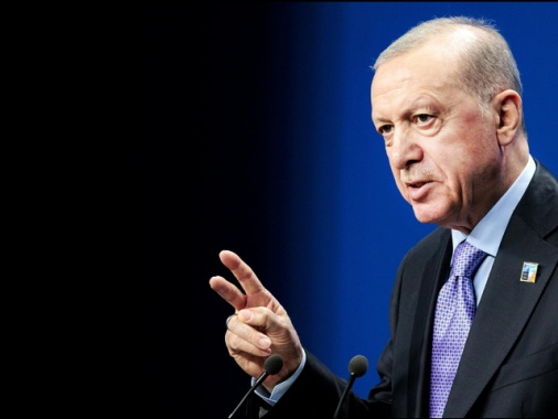 La Turchia blocca Grok, l'Intelligenza artificiale di Musk su X