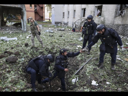 Kiev, Mosca ha lanciato il più grande attacco da inizio guerra