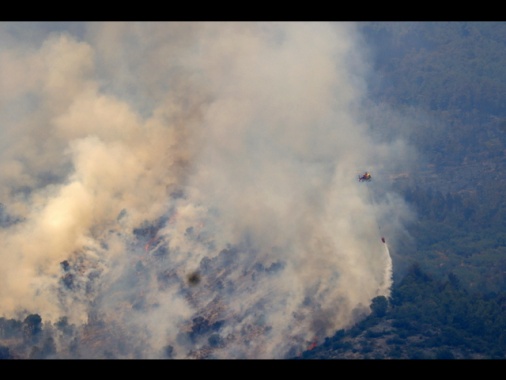 In Catalogna resta attivo il rogo che ha bruciato 3.200 ettari
