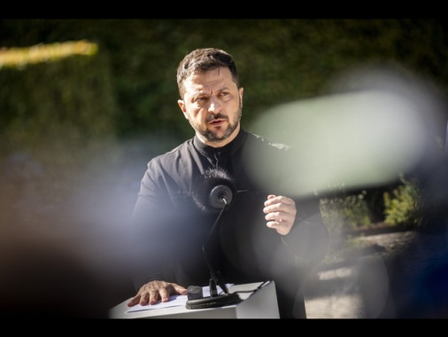 Zelensky, Putin non vuole la pace, lo vediamo