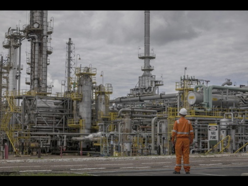 Il petrolio è in rialzo, a 66,88 dollari al barile (+0.47%)