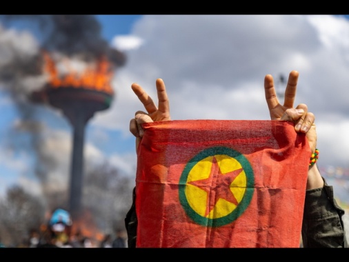 Il Pkk dice addio alle armi, cerimonia nel Kurdistan