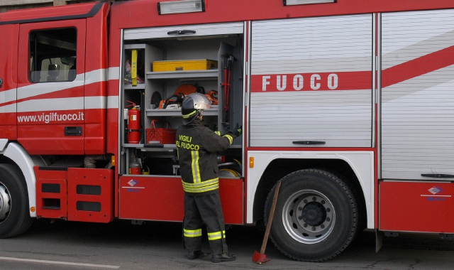 Varese, vigili del fuoco aggrediti durante un intervento