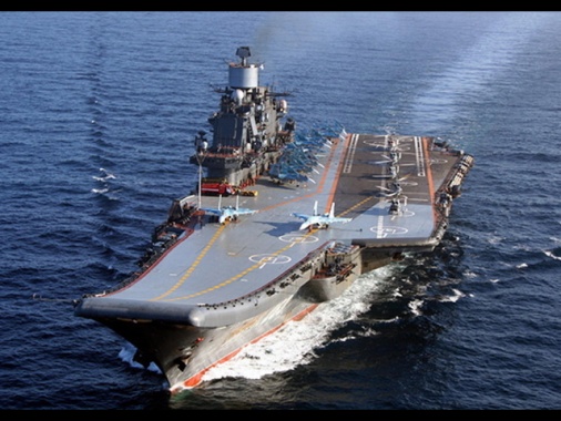 Kiev, portaerei russa con missili Kalibr nel Mediterraneo