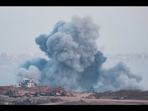 Protezione Civile di Gaza, almeno 27 morti in raid oggi