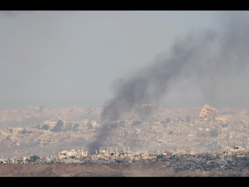 Raid di Israele su sito distribuzione acqua, 6 bimbi morti