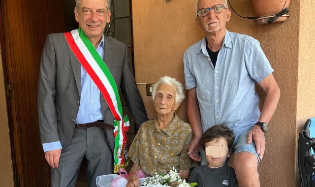 Samarate, doppia festa per i cento anni di Rosa