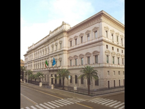 Debito pubblico cala a maggio di 10 miliardi, a quota 3.053