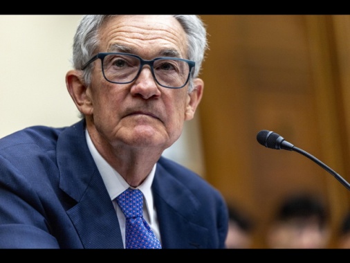 Cbs, 'Trump sta valutando il licenziamento di Powell'